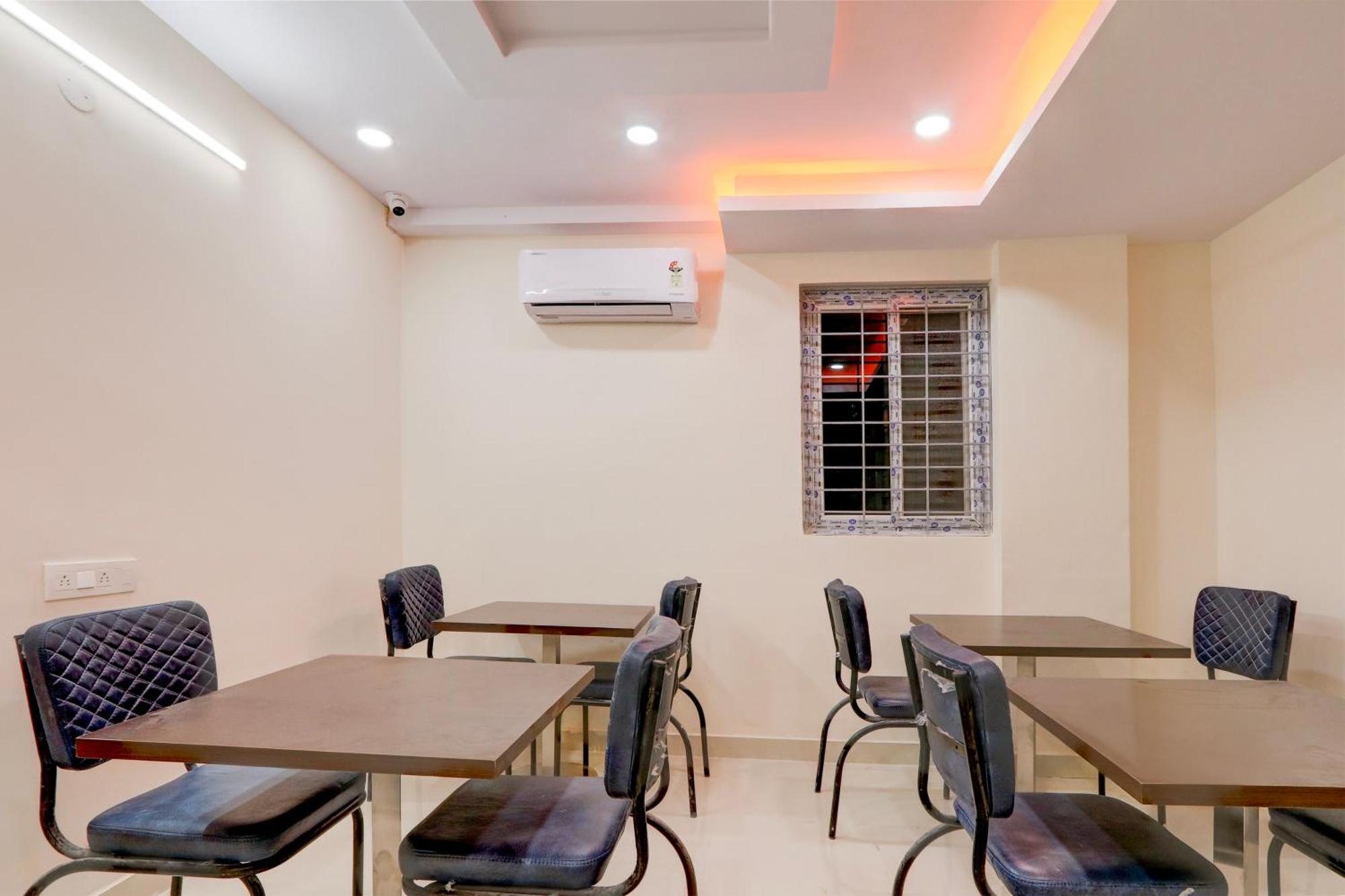 Super Townhouse Nanak Ram Guda Near Waverock Sez Haidarábád Kültér fotó