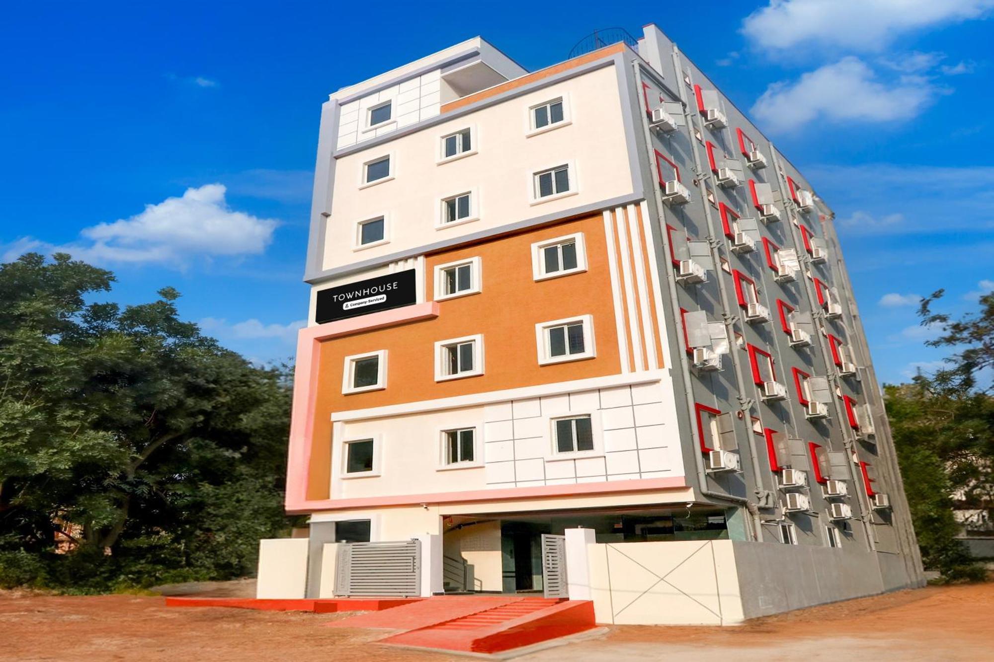 Super Townhouse Nanak Ram Guda Near Waverock Sez Haidarábád Kültér fotó
