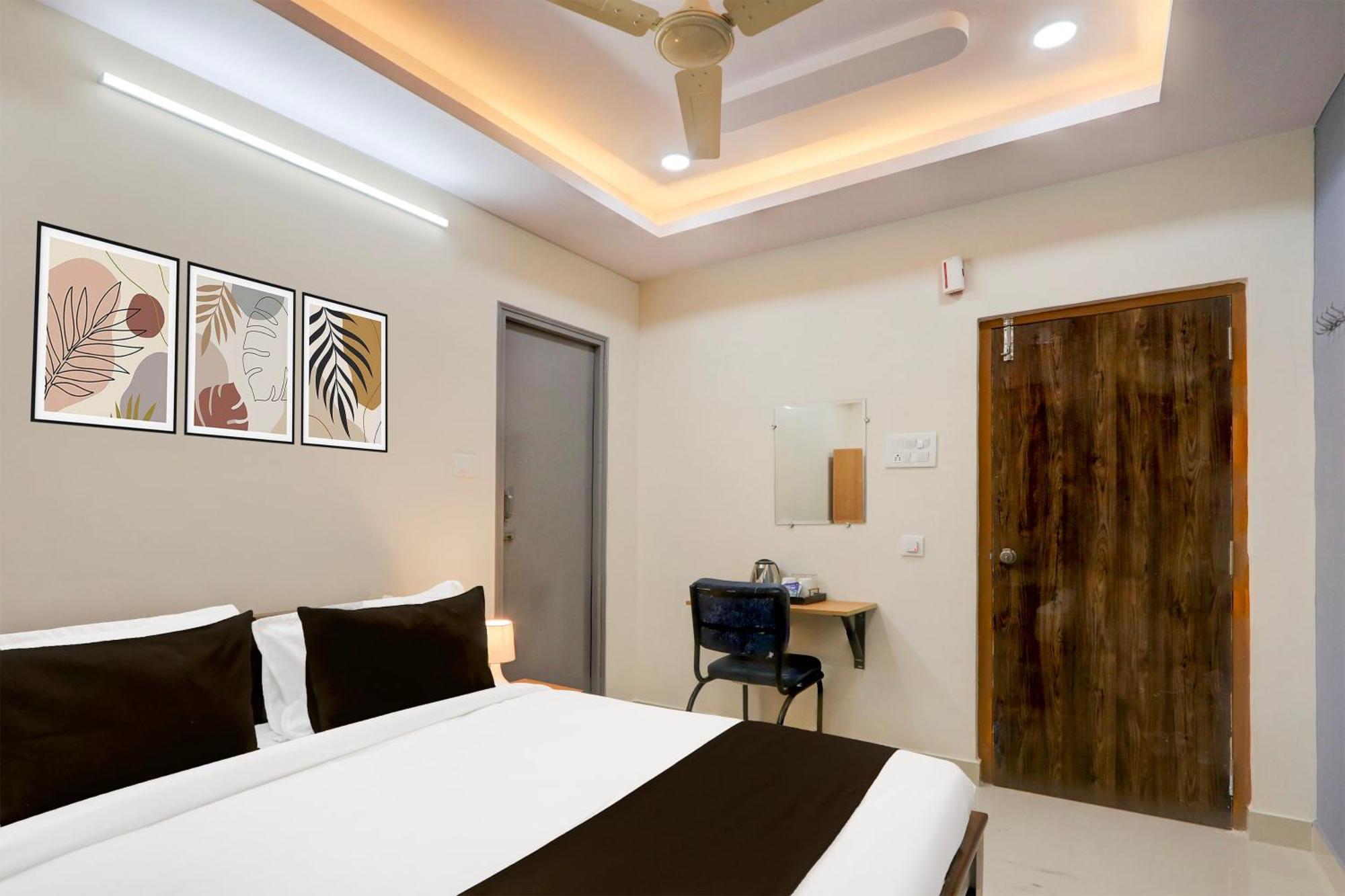 Super Townhouse Nanak Ram Guda Near Waverock Sez Haidarábád Kültér fotó